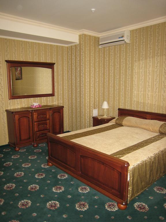 Atrium Hotel Ivano-Frankivsk Room photo