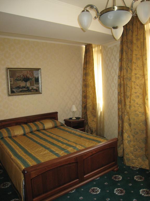 Atrium Hotel Ivano-Frankivsk Room photo